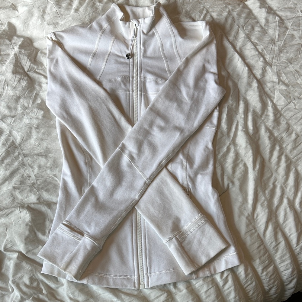lululemon define jacket size 4, white